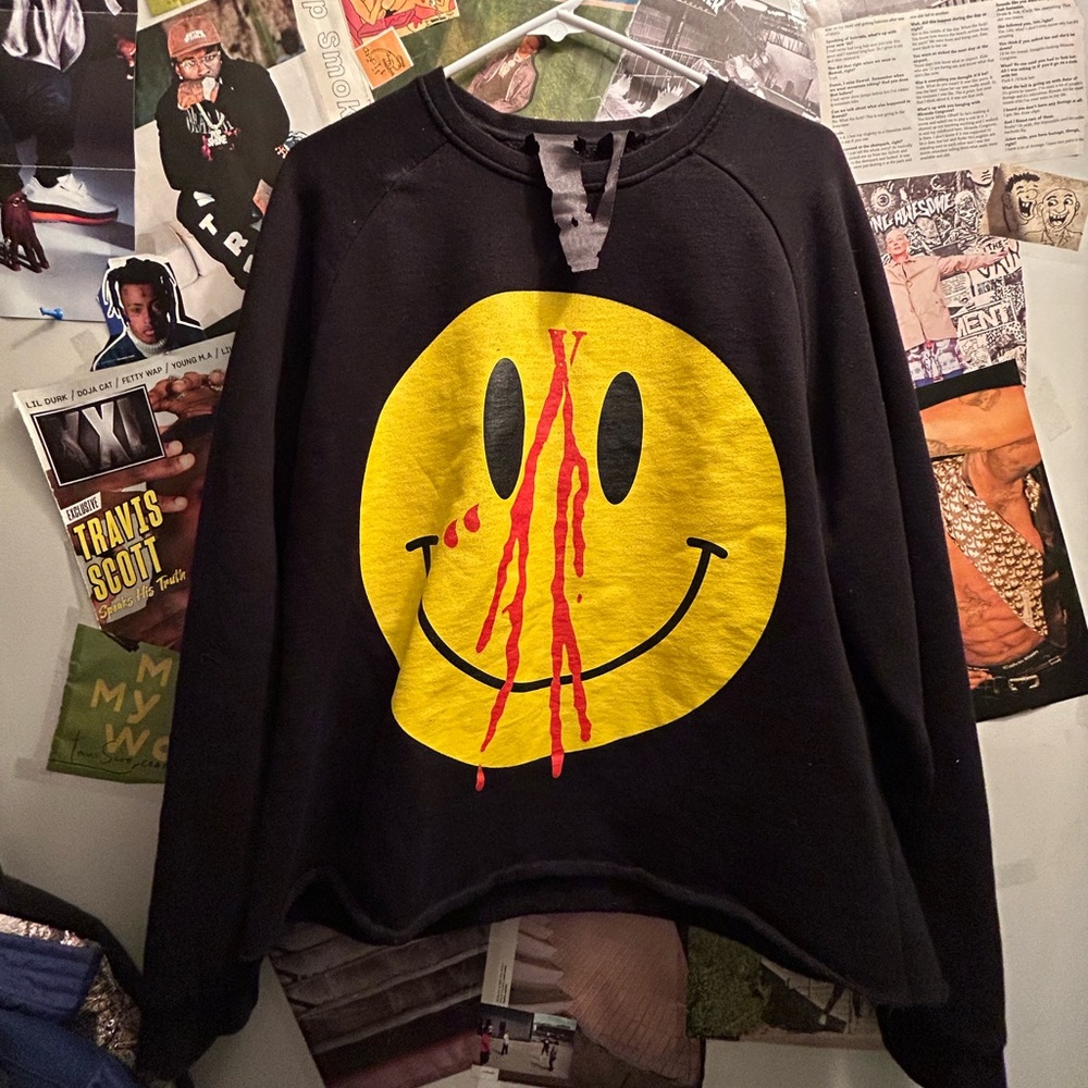 Vlone smiley(die lit) crewneck